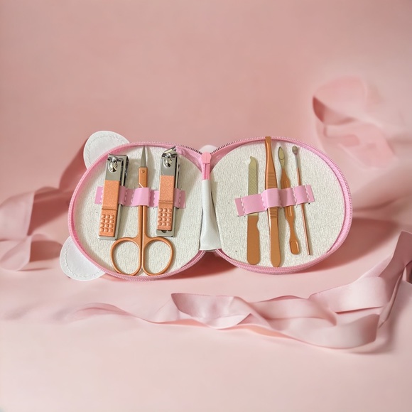 Hello Kitty Nail Clipper Set - Picture 2 of 3